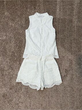 Sleeveless White Eyelet Lace Top and Shorts Set - Women's Two-Piece